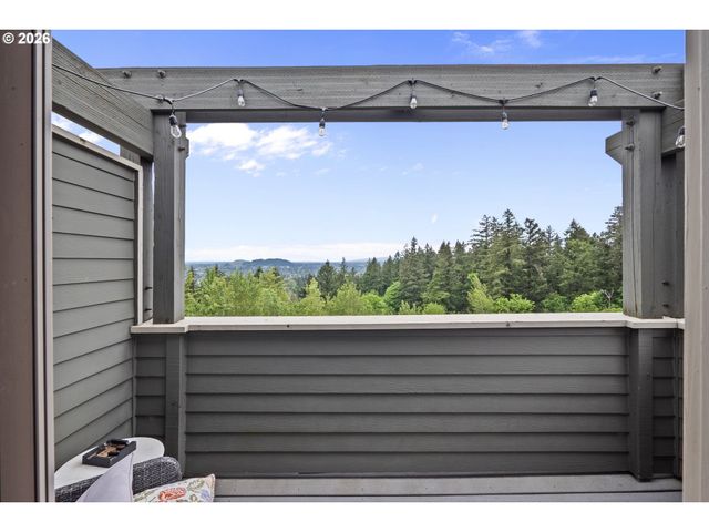 10209 Se BRISTOL Ln, Happy Valley, OR 97086