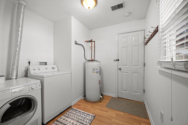 3932 S 1st STREET, Milwaukee, WI 53207