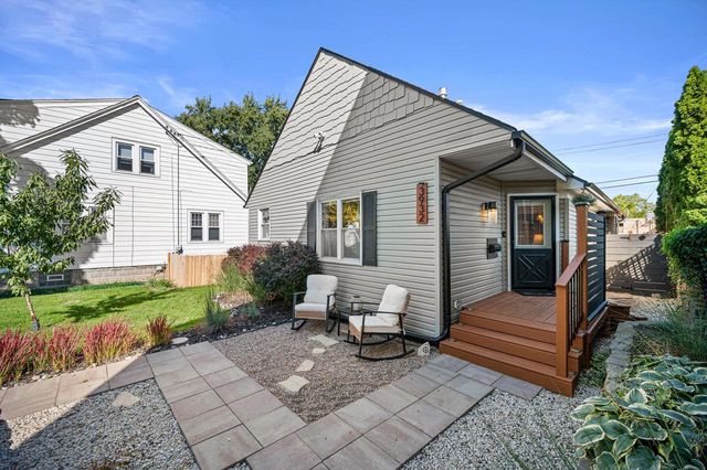 3932 S 1st STREET, Milwaukee, WI 53207
