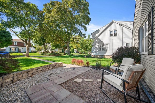 3932 S 1st STREET, Milwaukee, WI 53207