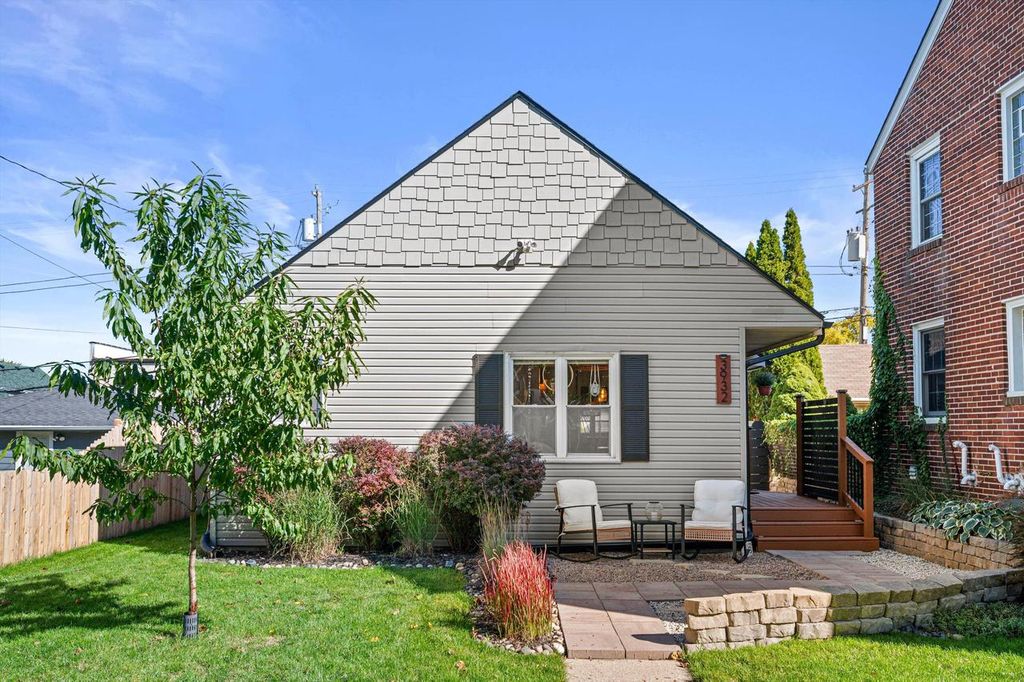 3932 S 1st STREET, Milwaukee, WI 53207