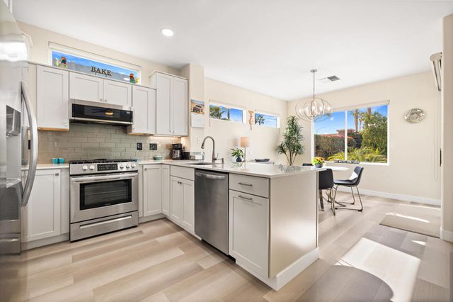 35885 Palomino Way, Palm Desert, CA 92211