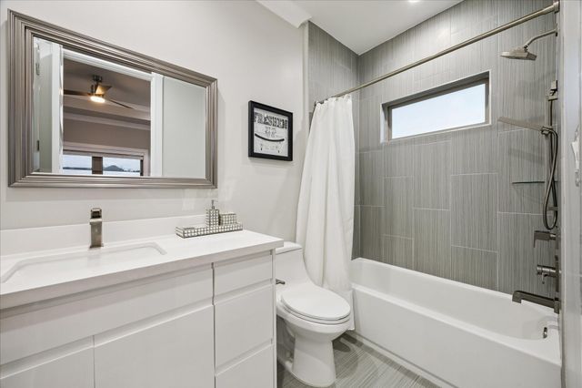 12402 Pepper Creek Lane, Pearland, TX 77584