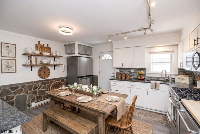 105 Dupont Ave, Hopatcong Boro, NJ 07843