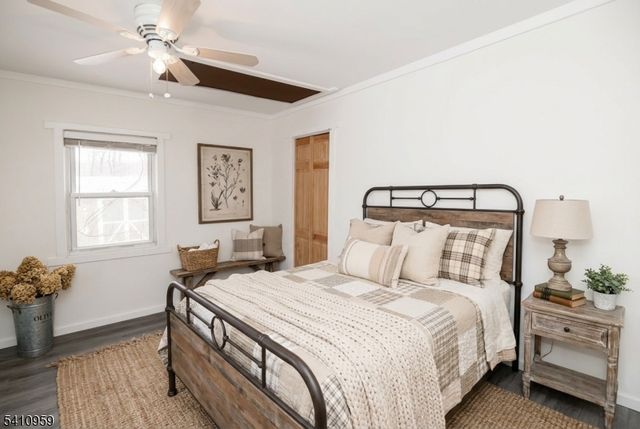 105 Dupont Ave, Hopatcong Boro, NJ 07843