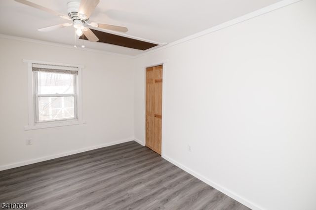 105 Dupont Ave, Hopatcong Boro, NJ 07843