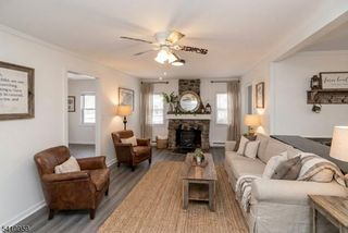 105 Dupont Ave, Hopatcong Boro, NJ 07843