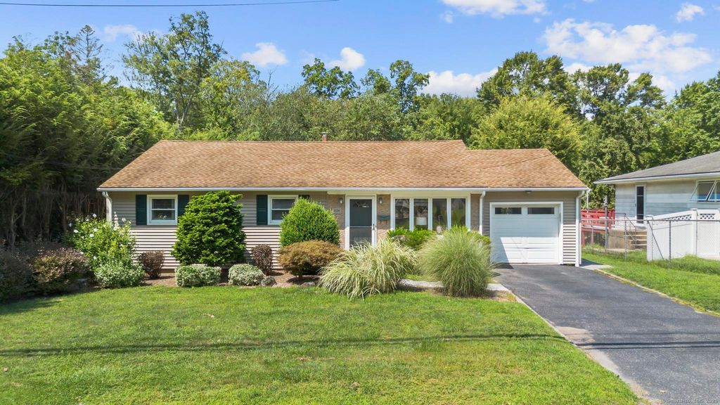 1124 Highland Avenue, Waterbury, CT 06708