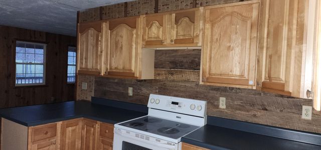 1379 Highway 577 East, Annville, KY 40402