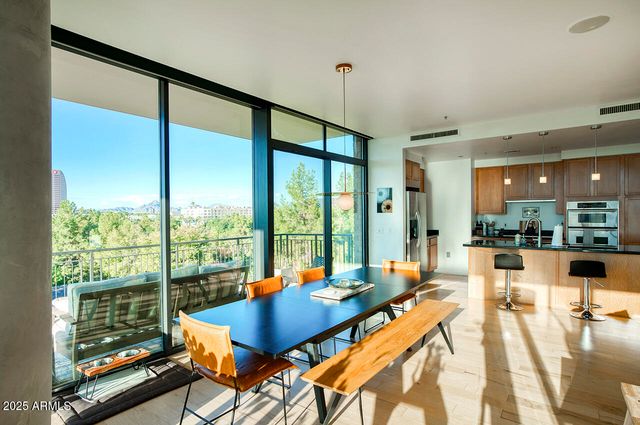 208 W PORTLAND Street 460, Phoenix, AZ 85003