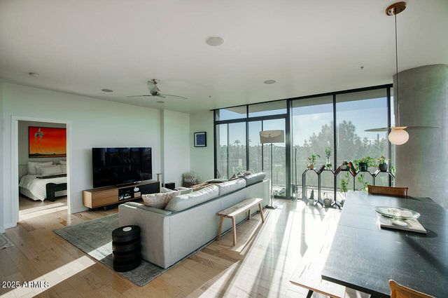 208 W PORTLAND Street 460, Phoenix, AZ 85003