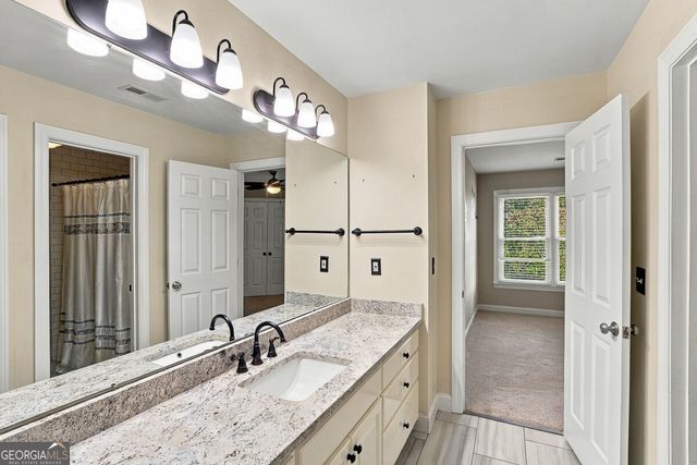 4151 Gateswalk Drive SE, Smyrna, GA 30080