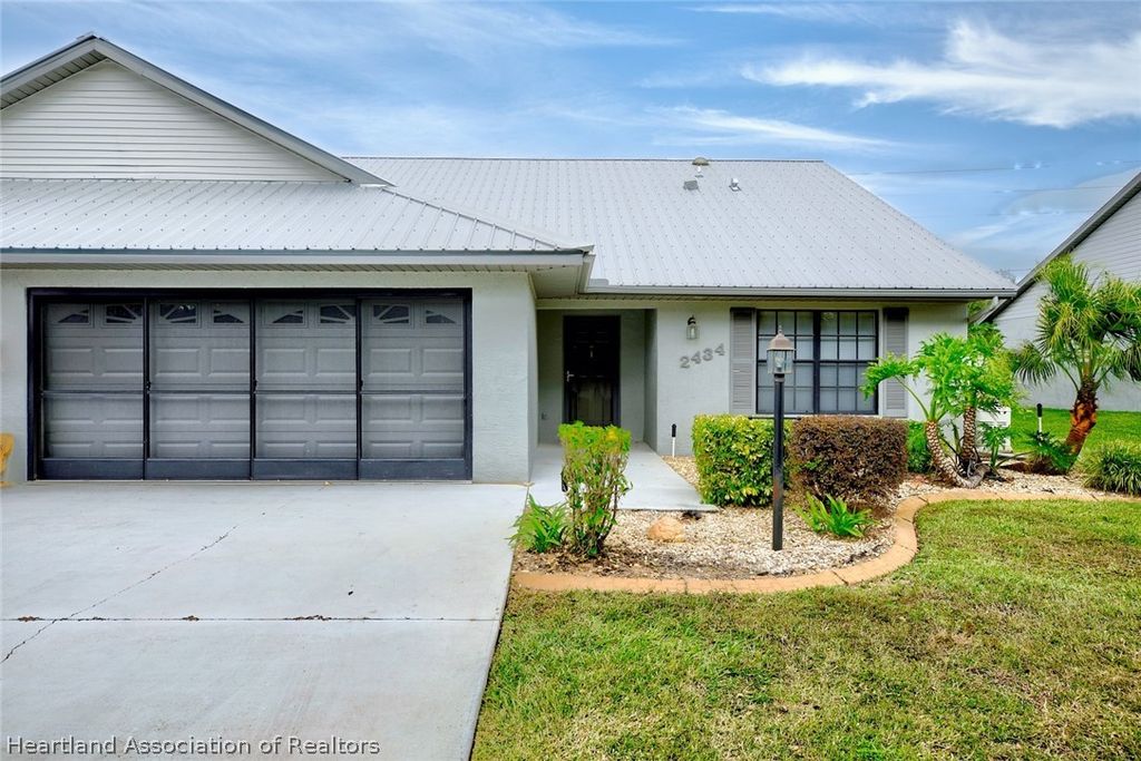 2434 N Orangewood Street, Avon Park, FL 33825