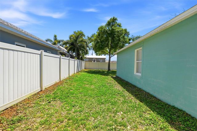 6052 114TH AVENUE N, Pinellas Park, FL 33782