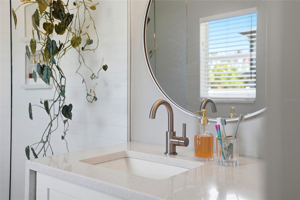 Image 30 of property listing at 6052 114TH AVENUE N, Pinellas Park, FL 33782