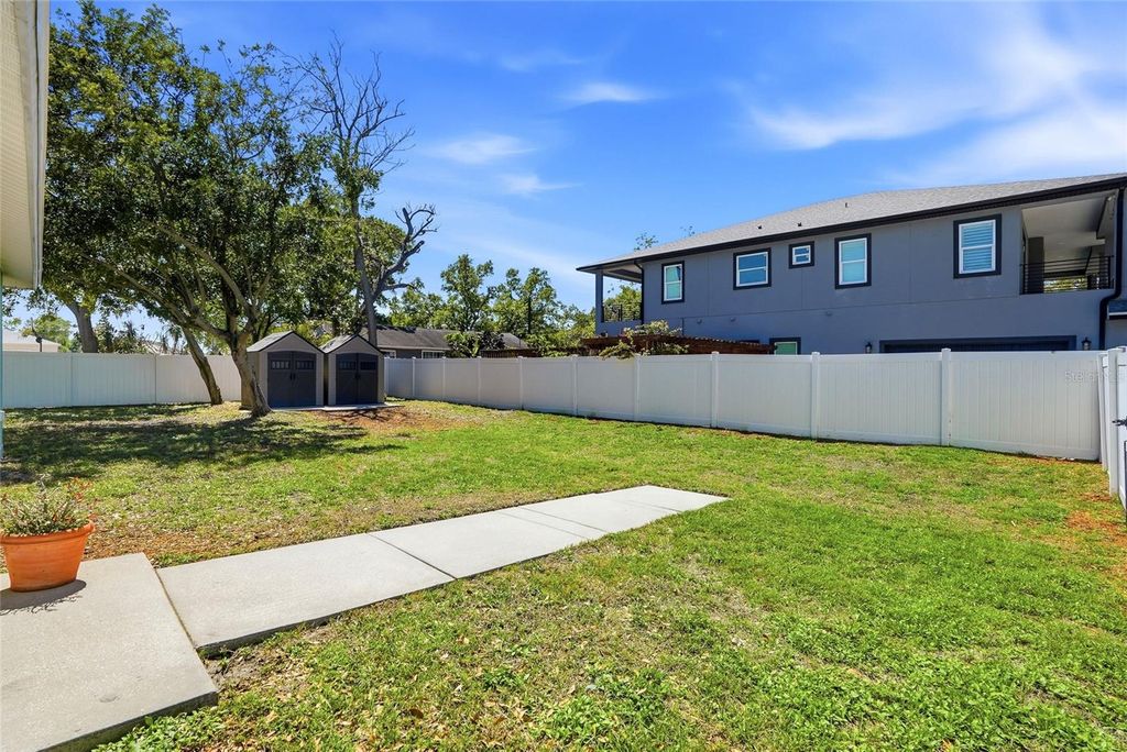 Image 44 of property listing at 6052 114TH AVENUE N, Pinellas Park, FL 33782