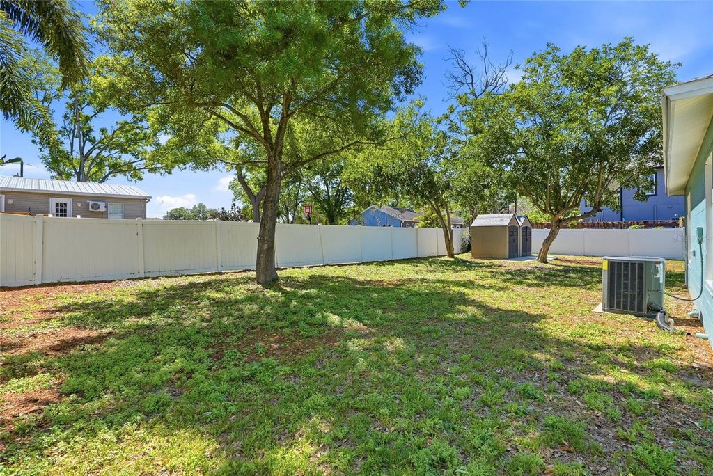 Image 49 of property listing at 6052 114TH AVENUE N, Pinellas Park, FL 33782