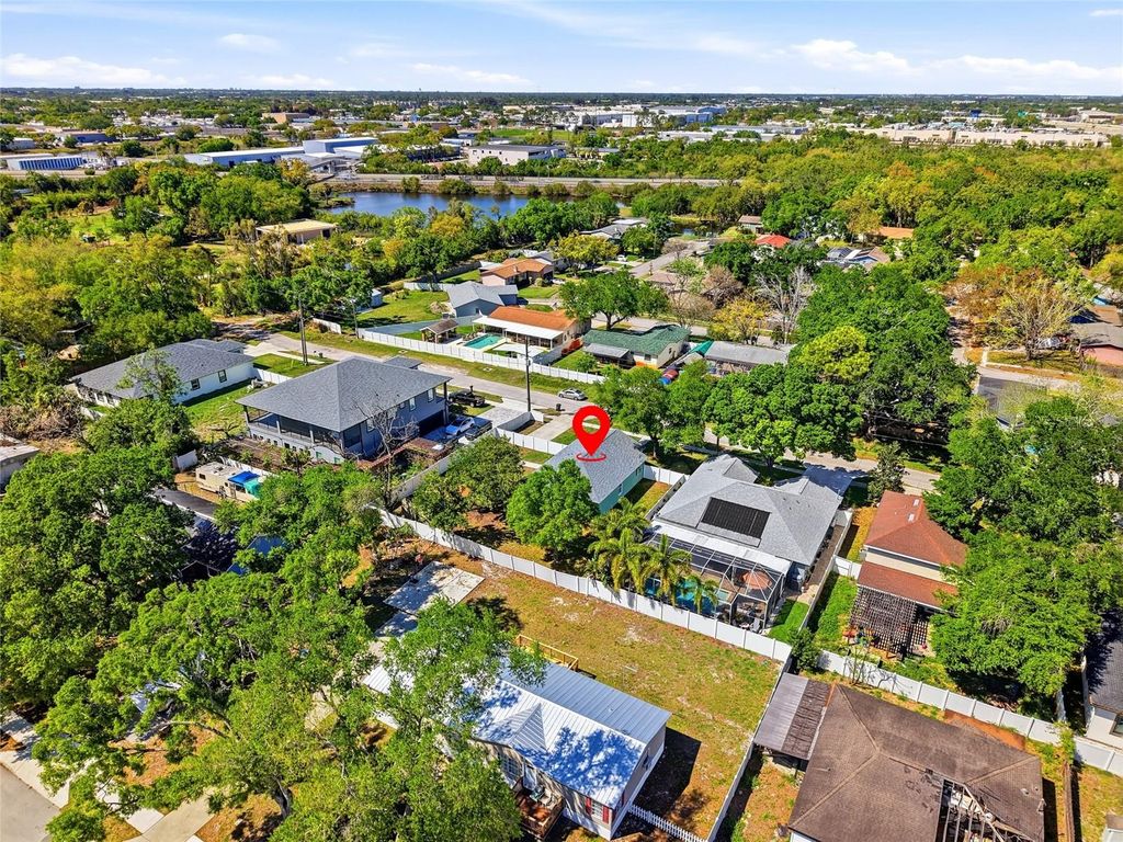 Image 52 of property listing at 6052 114TH AVENUE N, Pinellas Park, FL 33782