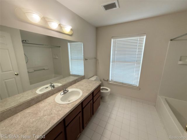 25630 PORTICO Lane, Novi, MI 48375