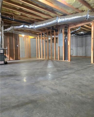 866 Lee Byrd Road, Loganville, GA 30052