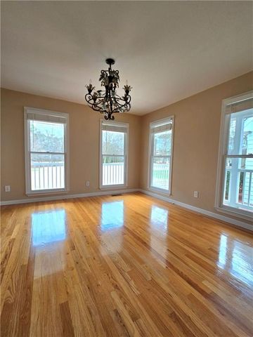 866 Lee Byrd Road, Loganville, GA 30052