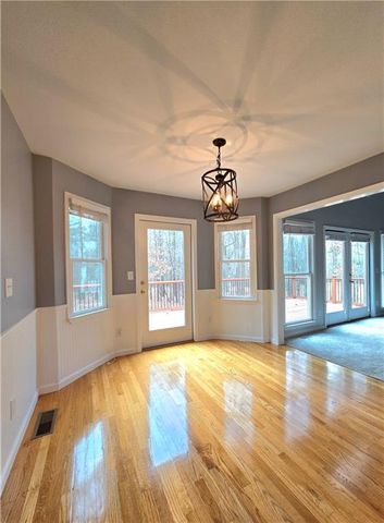 866 Lee Byrd Road, Loganville, GA 30052