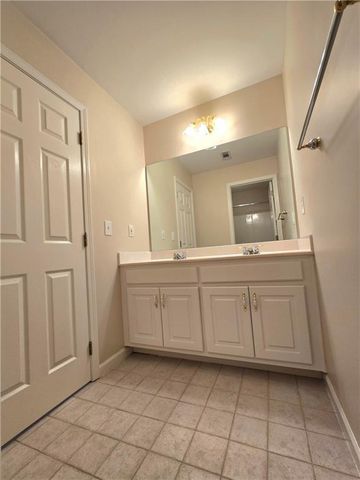 866 Lee Byrd Road, Loganville, GA 30052