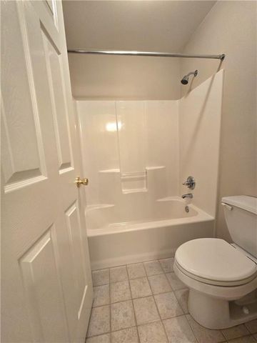 866 Lee Byrd Road, Loganville, GA 30052