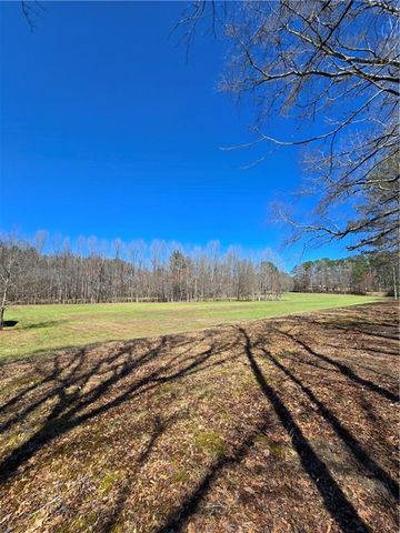 866 Lee Byrd Road, Loganville, GA 30052
