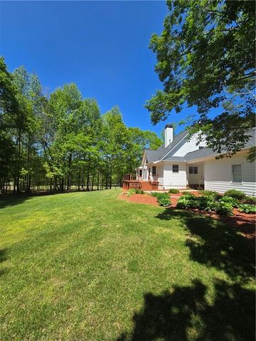 866 Lee Byrd Road, Loganville, GA 30052
