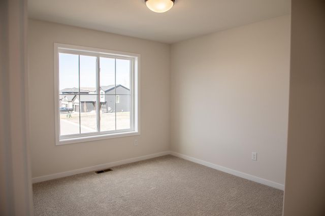 4800 Decorah Way S, Fargo, ND 58104