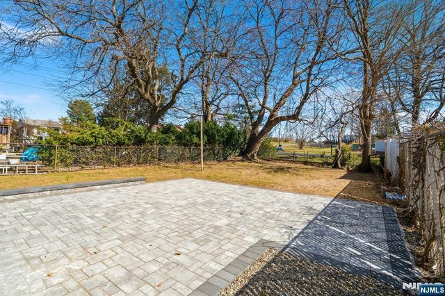 402 Riverview Avenue, North Arlington, NJ 07031