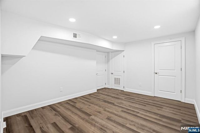 402 Riverview Avenue, North Arlington, NJ 07031