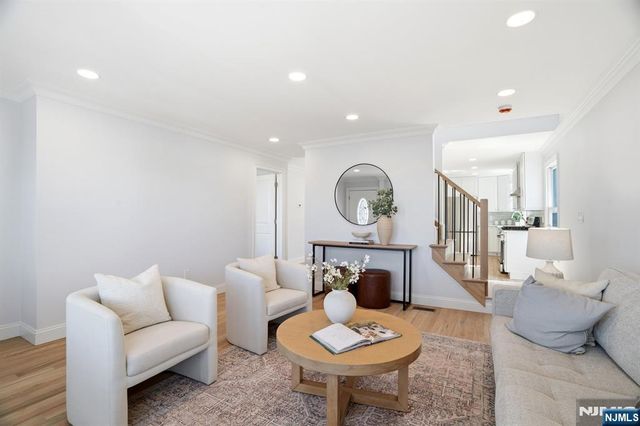 402 Riverview Avenue, North Arlington, NJ 07031