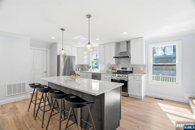 402 Riverview Avenue, North Arlington, NJ 07031