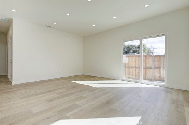 3055 Sycamore Avenue, La Crescenta, CA 91214