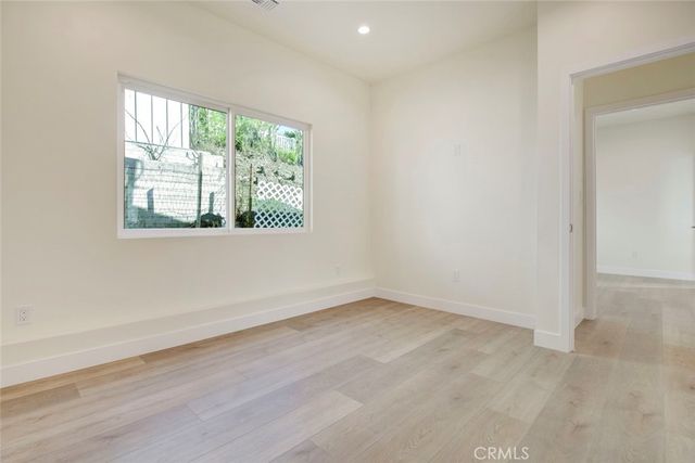 3055 Sycamore Avenue, La Crescenta, CA 91214