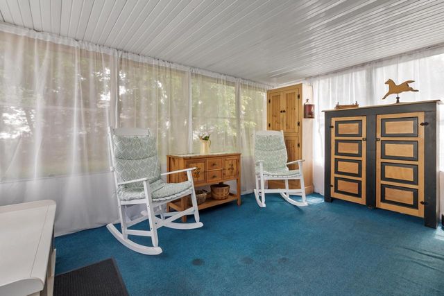 818 S Eastown Manor, Elkhorn, WI 53121