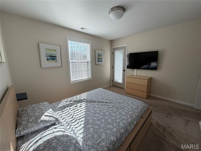 2244 Canyonlands Drive D, Maryland Heights, MO 63043