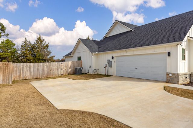 14620 Woodland Creek Drive, Tyler, TX 75706