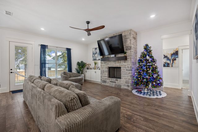 14620 Woodland Creek Drive, Tyler, TX 75706