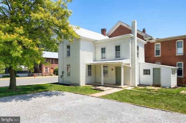 538-540 W KING ST, East Berlin, PA 17316