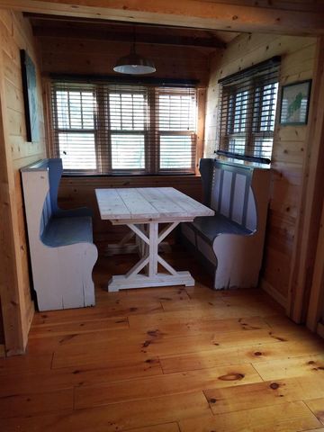 136 Hickory Nut Lane, Edgerton, WI 53534