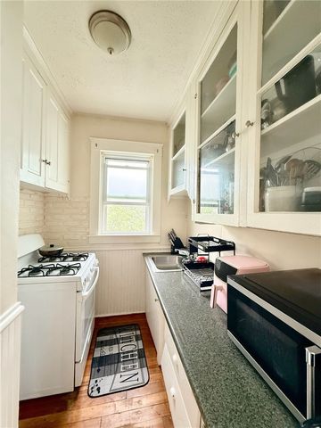 32 Richter Street, Providence, RI 02908