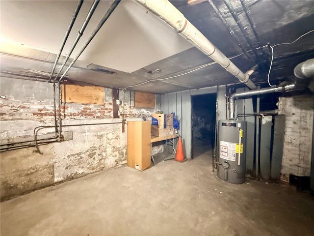 32 Richter Street, Providence, RI 02908