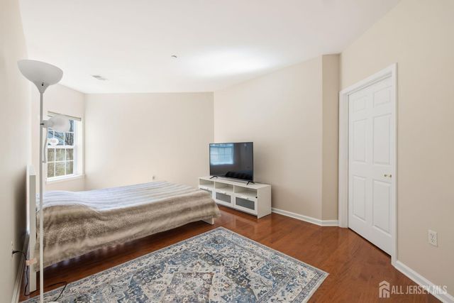 540 Cranbury Road 107, East Brunswick, NJ 08816