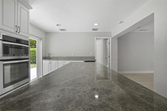 6511 SW 44th Street, Miami, FL 33155