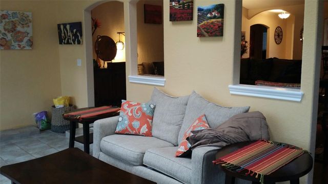 817 Willow Creek CIR, San Marcos, TX 78666