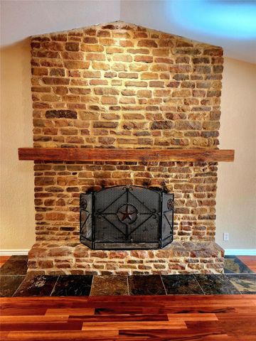 817 Willow Creek CIR, San Marcos, TX 78666