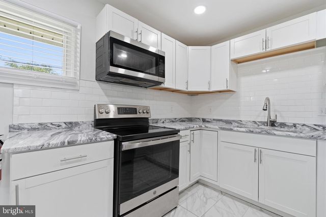 47 MINTLEAF RD, Levittown, PA 19056